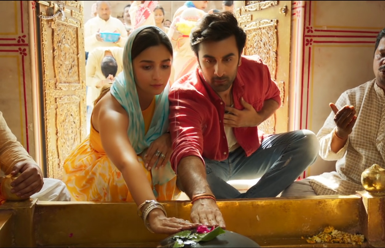 uploads/Alia Bhatt and Ranbir Kapoor Gets Married and Bhramastra Song Out