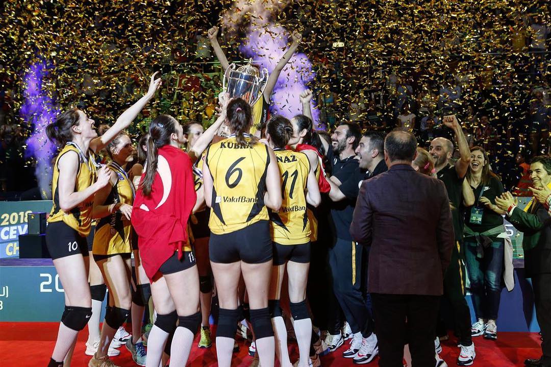 uploads/Zehra Gunes Turkish Volleyball Player Glamorous Pictures